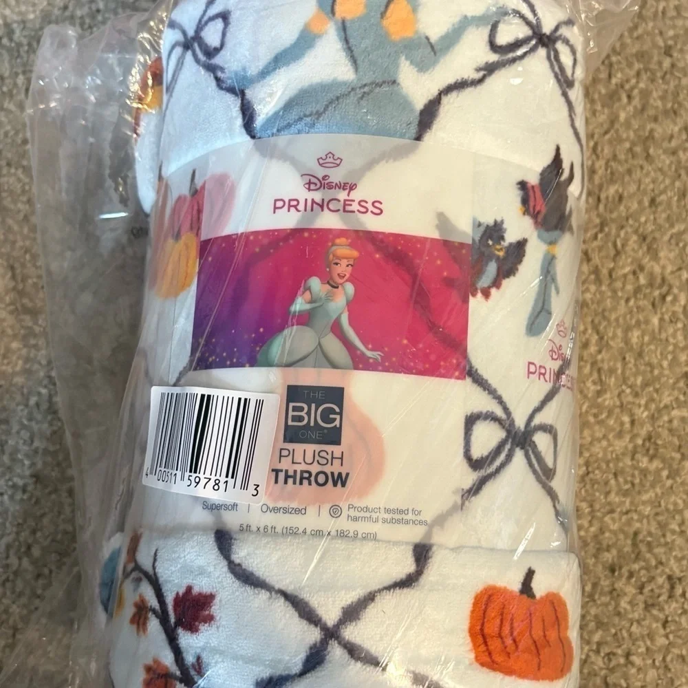 Disney Cinderella Fall Halloween Blanket NEW Fleece Blue Pumpkin Princess